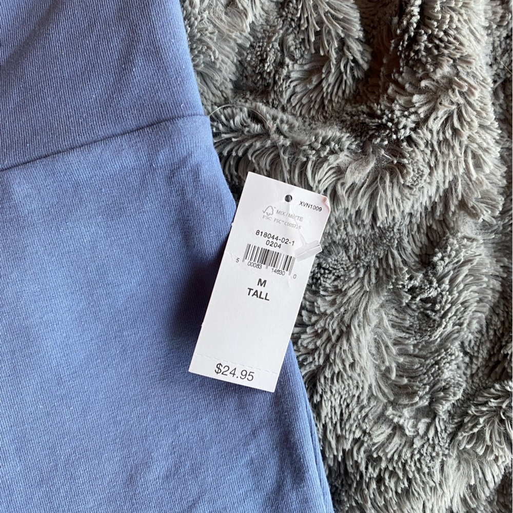 Light sky blue gap biker shorts medium tall NWT - Picture 2 of 3
